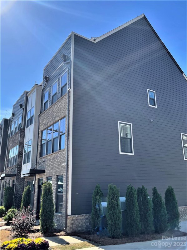 Property image 2 at 3647 Tryclan Drive, Charlotte, NC 28217