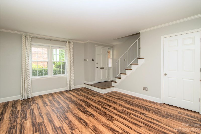 Property image 5 at 852 Mcalway Road, Charlotte, NC 28211