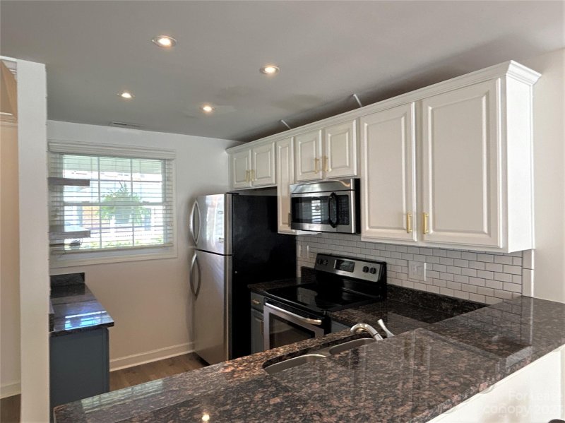 Property image 2 at 1344 Green Oaks Lane, Charlotte, NC 28205