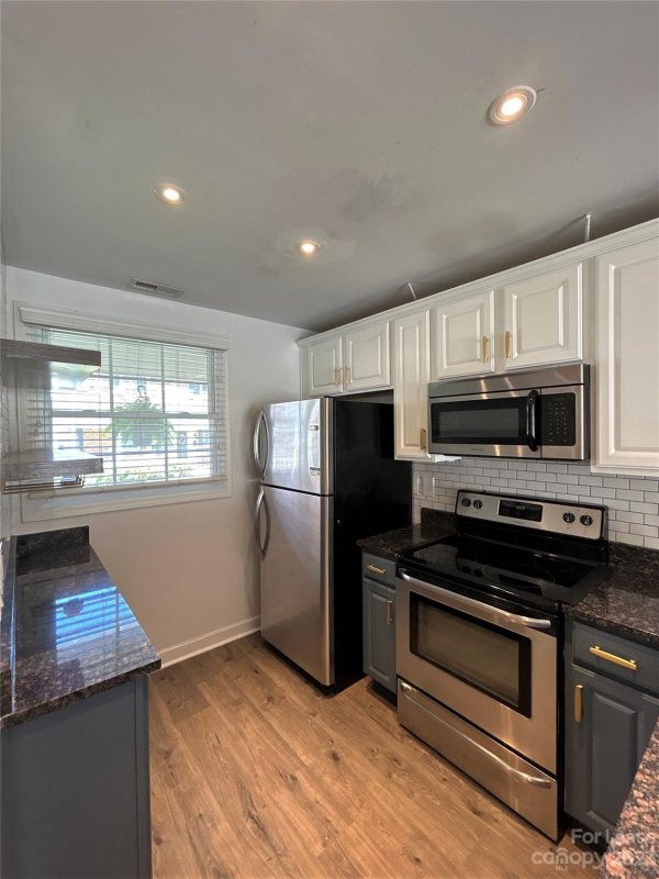 Property image 3 at 1344 Green Oaks Lane, Charlotte, NC 28205