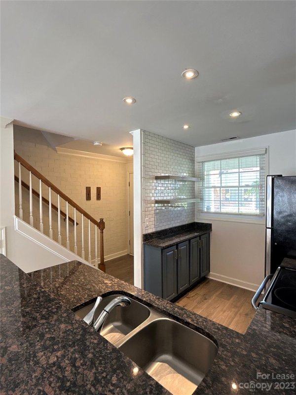 Property image 4 at 1344 Green Oaks Lane, Charlotte, NC 28205