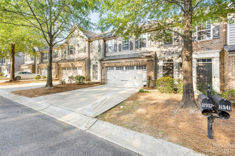 Property image 3 at 11937 Elizabeth Madison Court, Charlotte, NC 28277