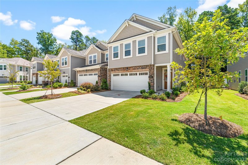 Property image 3 at 1326 Southern Sugar Drive, Charlotte, NC 28262