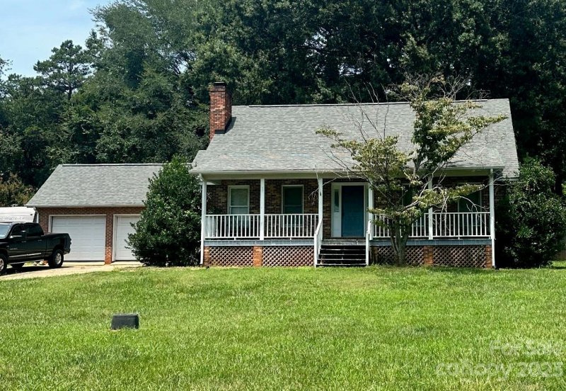 949 Normandy Way