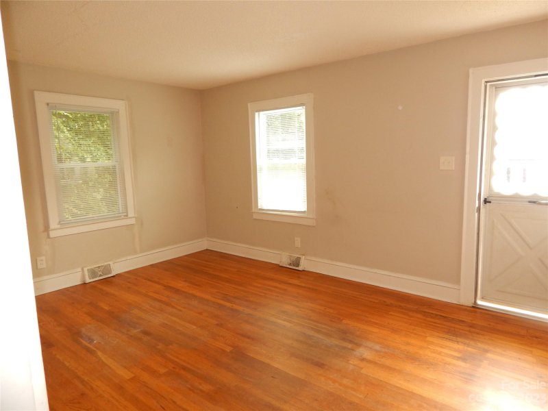 Property image 3 at 637 Salisbury Road, Statesville, NC 28677