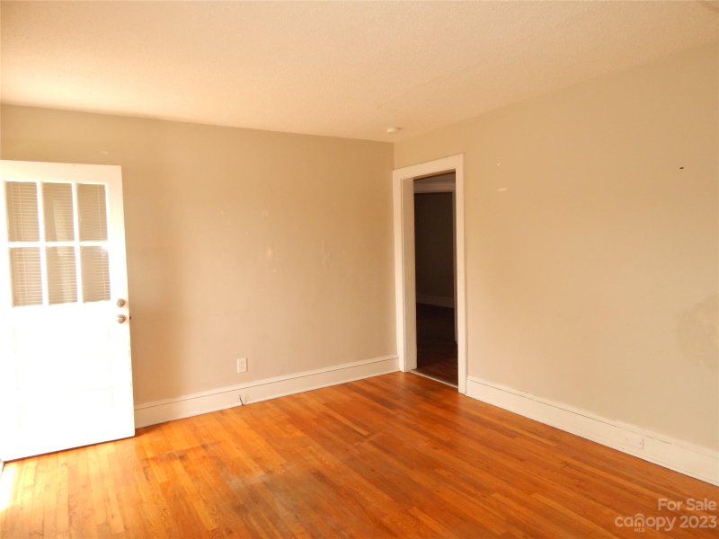 Property image 4 at 637 Salisbury Road, Statesville, NC 28677