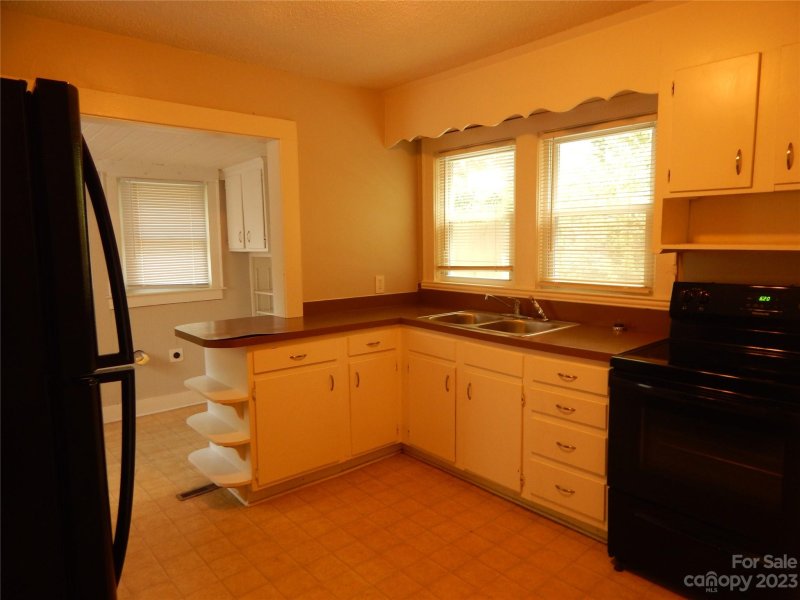 Property image 5 at 637 Salisbury Road, Statesville, NC 28677