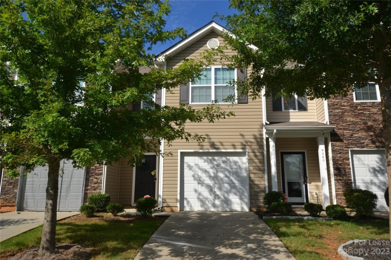 9064 Bradstreet Commons Way