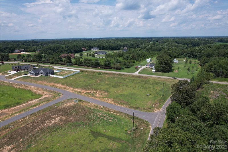 Property image 4 at 1030 Rolling Meadows Drive, Mooresville, NC 28115