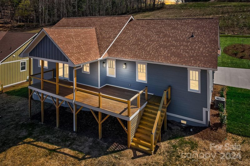 Property image 3 at 205 Maple Knoll Drive, Hendersonville, NC 28792