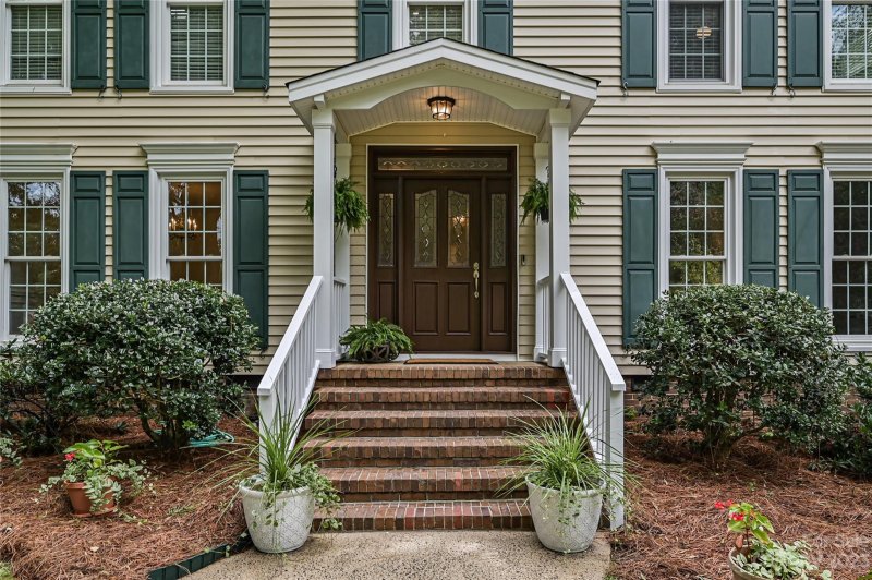 Property image 5 at 2542 Valencia Terrace, Charlotte, NC 28226