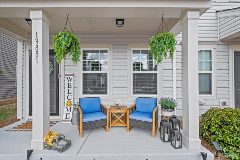 13881 Clayborn Street