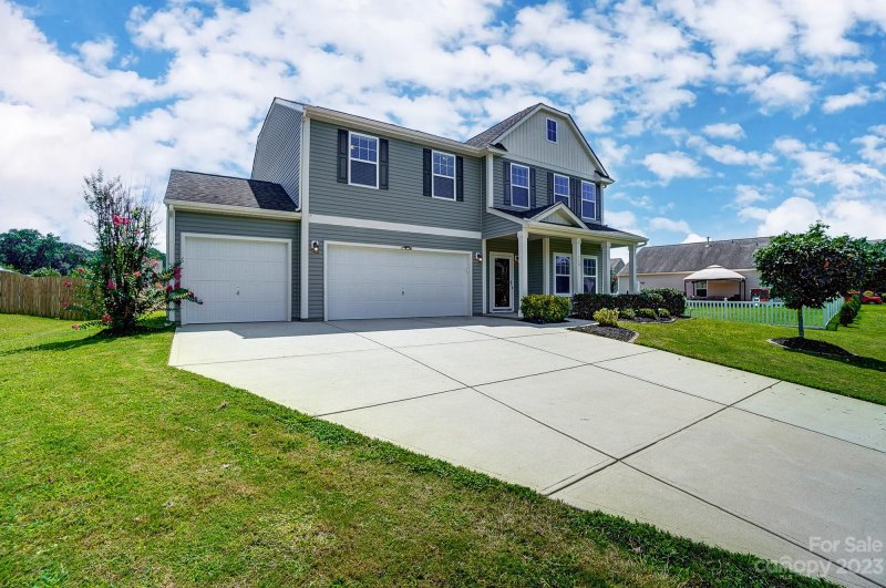 Property image 2 at 112 Aiden Farm Court, Mount Holly, NC 28120