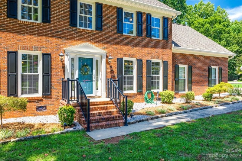 Property image 2 at 1140 Candlelight Drive, Rock Hill, SC 29732