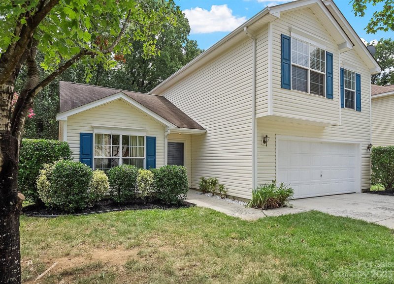 Property image 4 at 9006 Arbor Creek Drive, Charlotte, NC 28269