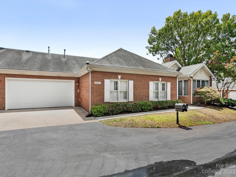 Property image 2 at 11317 Olde Turnbury Court, Charlotte, NC 28277