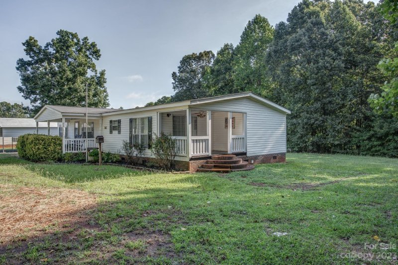 Property image 2 at 5101 Southbrook Drive, Kings Mountain, NC 28086