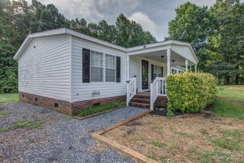 Property image 3 at 5101 Southbrook Drive, Kings Mountain, NC 28086