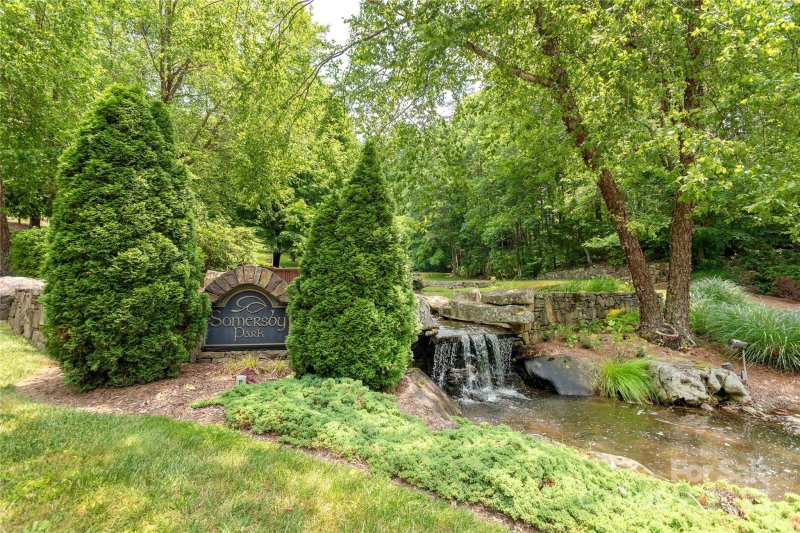 Property image 5 of 120 Ivywood Lane in Somersby Park, Laurel Park, NC 28739