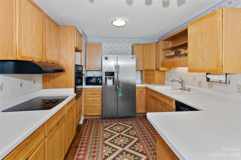 Property image 2 at 503 Woodfield Drive, Asheville, NC 28803