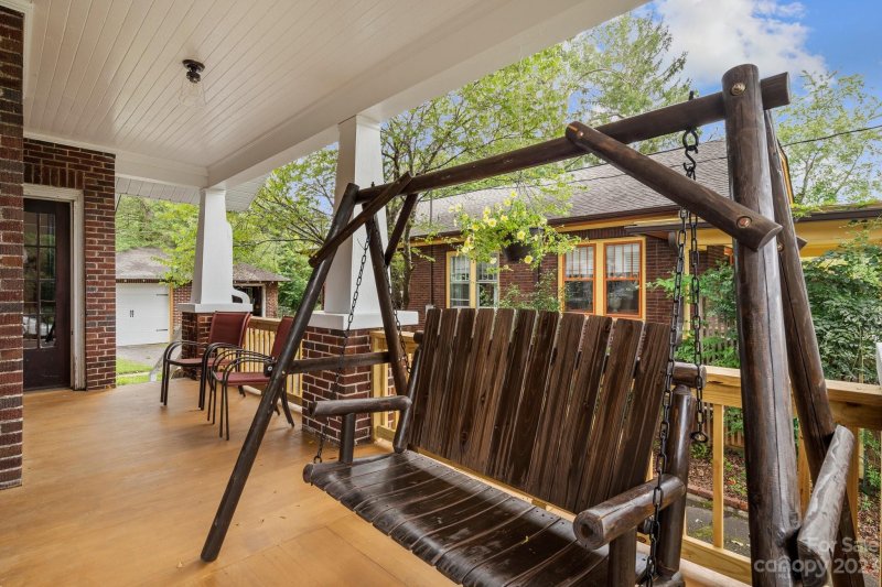Property image 5 at 89 Winston Avenue, Asheville, NC 28803
