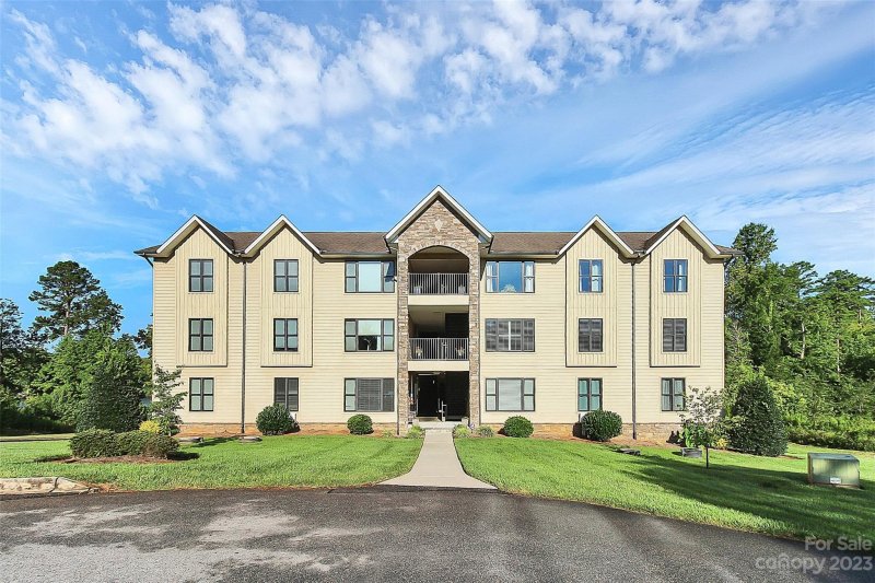 Property image 2 at 2040 Marina Pointe Road, Salisbury, NC 28146