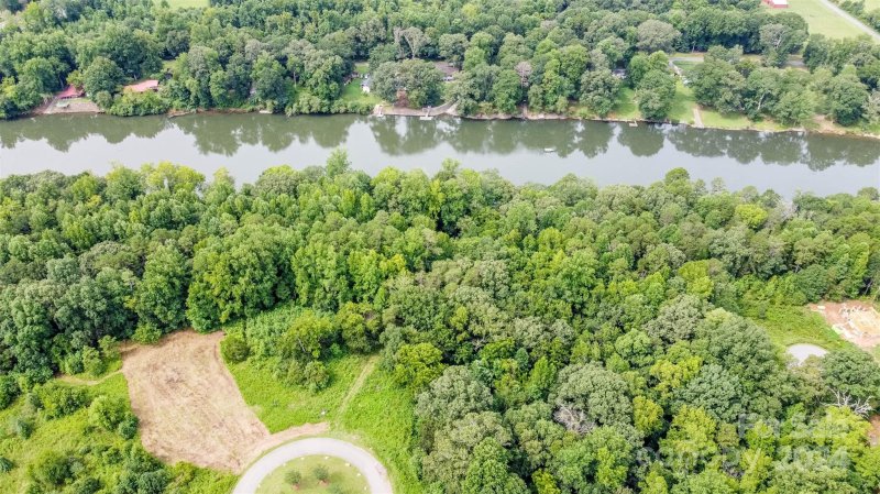 Property image 3 at 172 Pumice Drive, Statesville, NC 28625