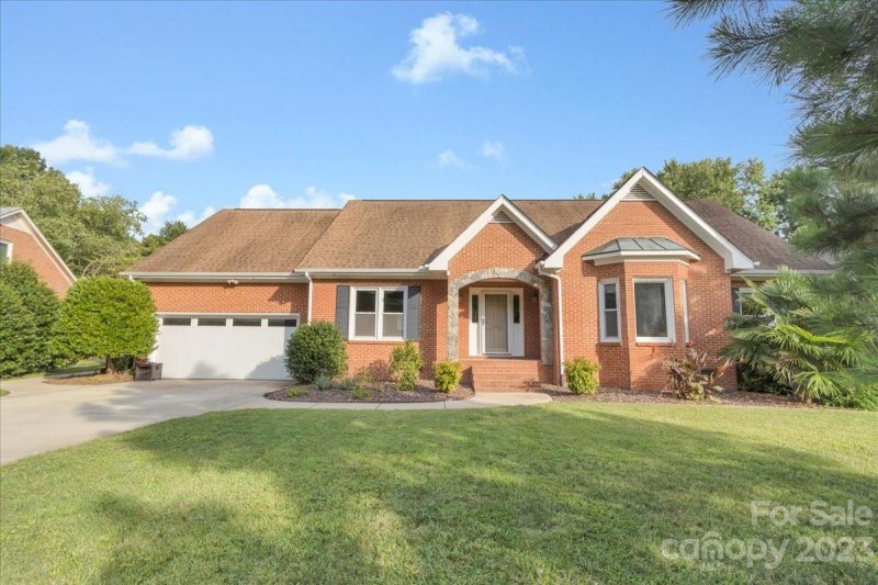 Property image 3 at 10531 Quail Acres Road, Charlotte, NC 28277