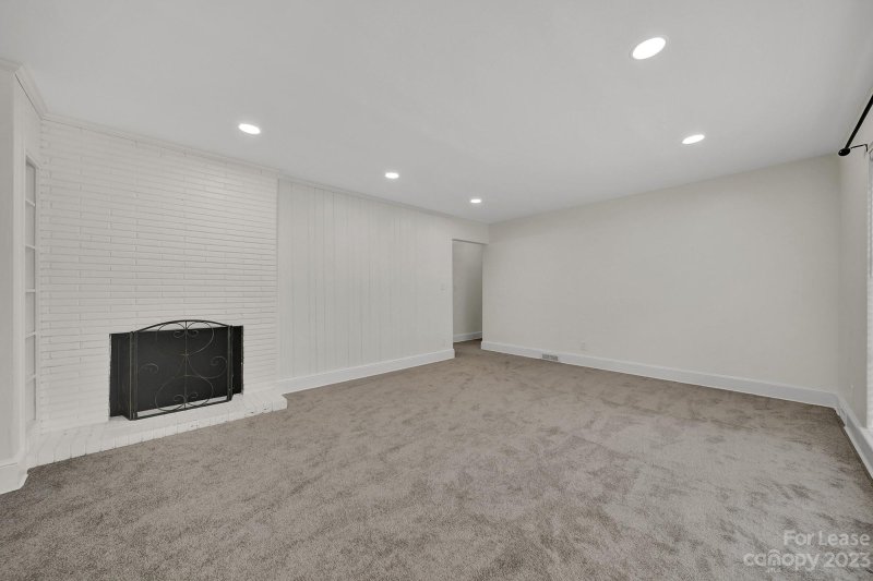 Property image 2 at 4101 Randolph Road, Charlotte, NC 28211