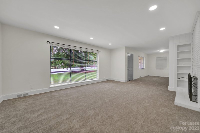 Property image 3 at 4101 Randolph Road, Charlotte, NC 28211