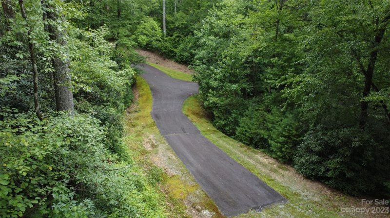 Property image 2 at 18 Trillium Lane, Brevard, NC 28712