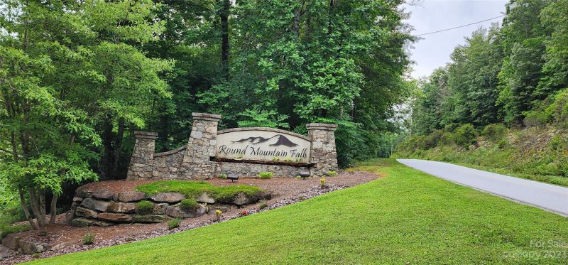 Property image 3 at 18 Trillium Lane, Brevard, NC 28712