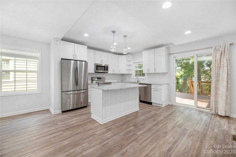 Property image 5 at 404 Keswick Avenue, Charlotte, NC 28206