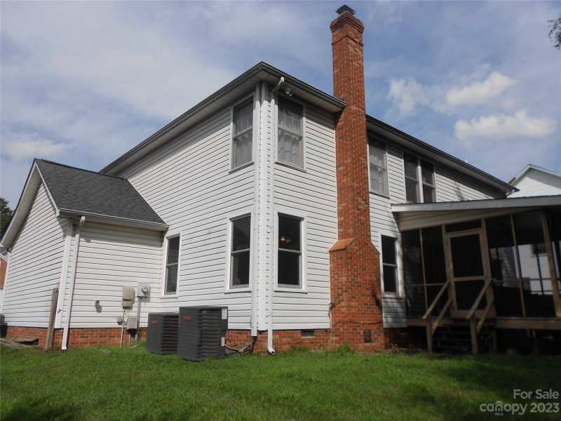 Property image 5 at 424 Halliwell Street, Charlotte, NC 28262