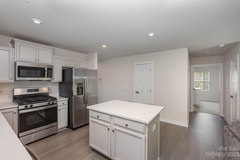 Property image 4 at 9613 Wardley Drive, Charlotte, NC 28215