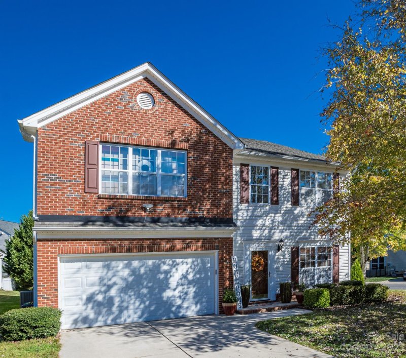 Property image 2 at 4032 Cascade Drive, Gastonia, NC 28056