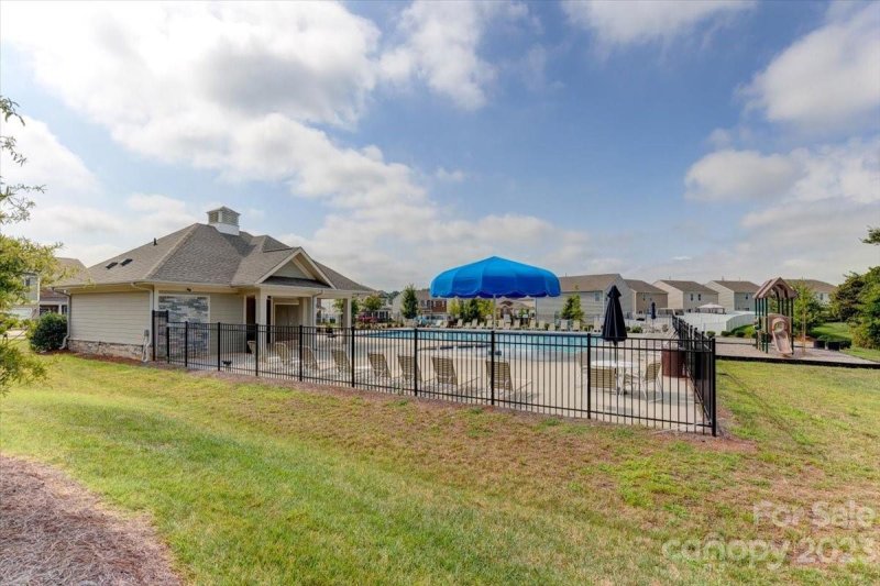 Property image 2 at 1617 Savory Lane, Charlotte, NC 28216