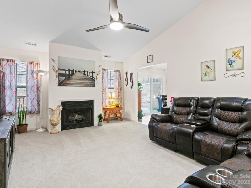 Property image 5 at 36 Wiltshire Circle, Fletcher, NC 28732