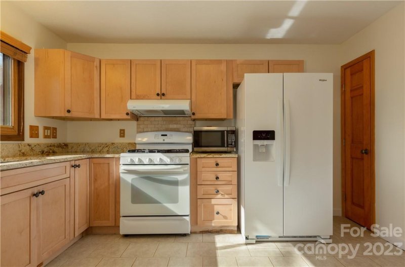 Property image 3 at 33 N Garden Court, Fletcher, NC 28732