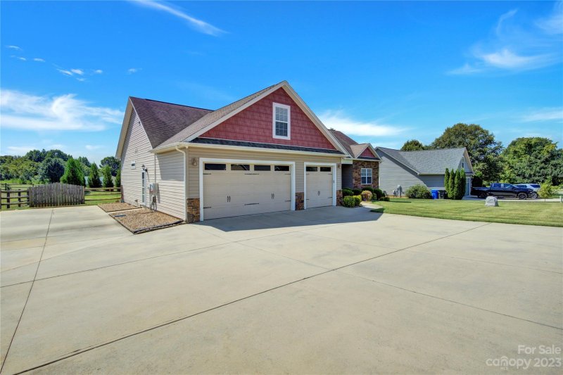 Property image 5 at 172 Wheatfield Drive, Statesville, NC 28677