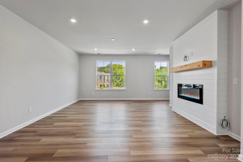 10138 Hemingway Place