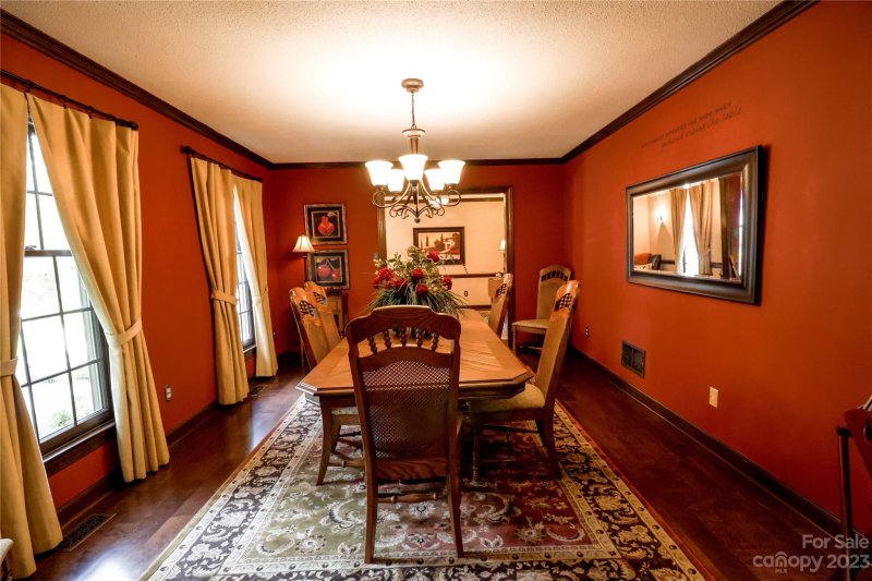 Property image 5 at 7017 Toby Court, Charlotte, NC 28213