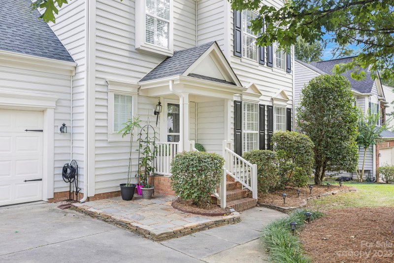 Property image 2 at 330 River Banks Road, Matthews, NC 28105