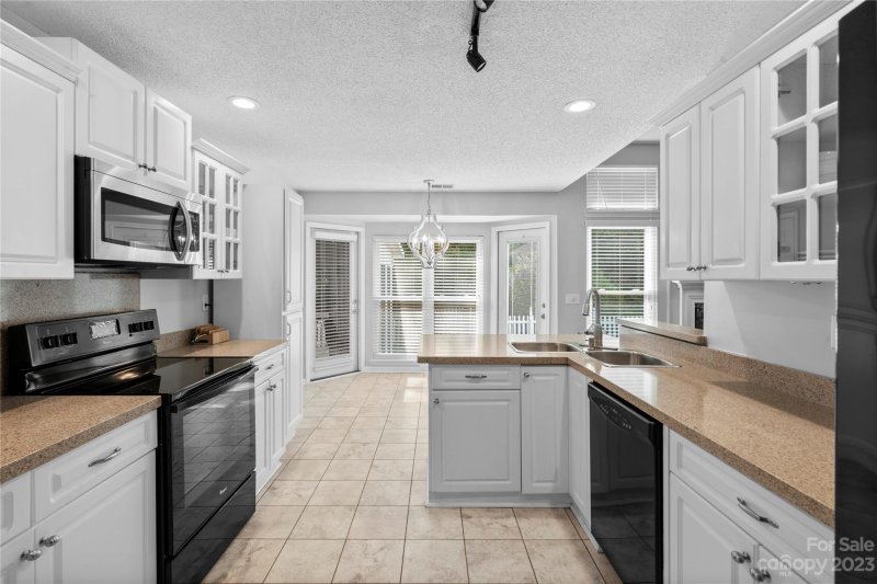 Property image 4 at 3128 Rheinwood Court, Matthews, NC 28105