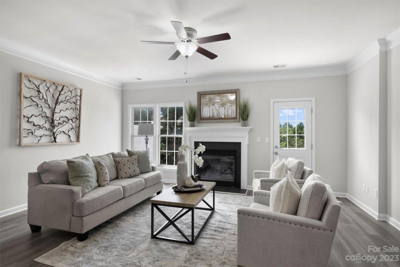 9758 Blossom Hill Drive