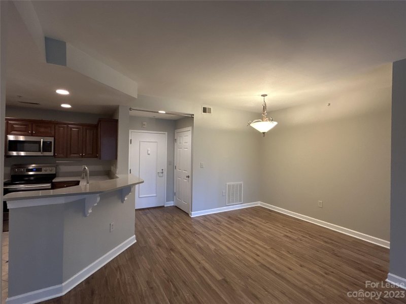 Property image 2 at 718 W Trade Street, Charlotte, NC 28202