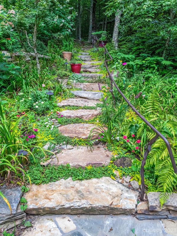 Property image 4 at 16 Prayer Ridge Road, Fairview, NC 28730