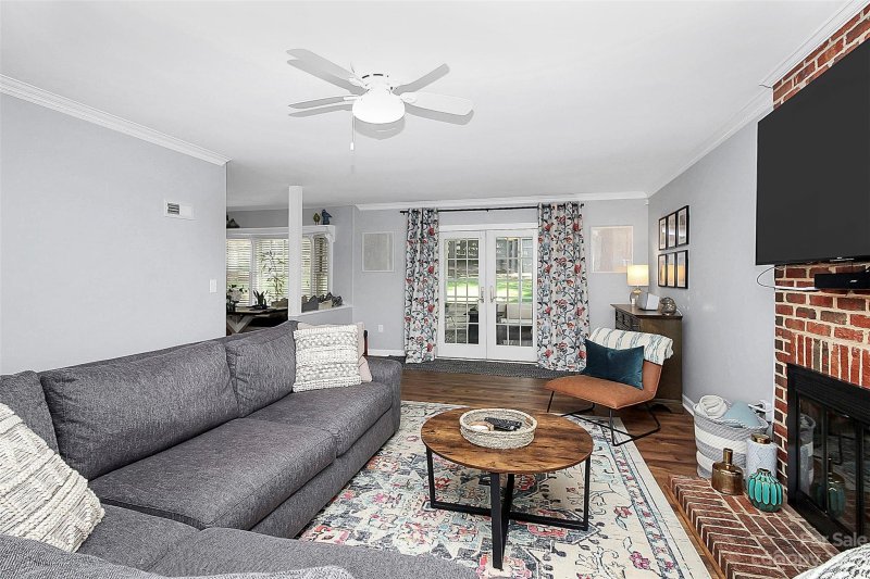 Property image 5 at 6322 South Point Drive, Charlotte, NC 28277