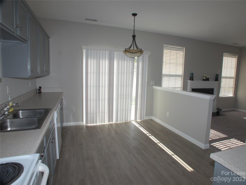 Property image 3 at 7525 Bluff Point Lane, Denver, NC 28037