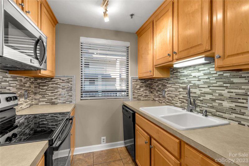 Property image 3 at 211 Heritage Boulevard, Fort Mill, SC 29715